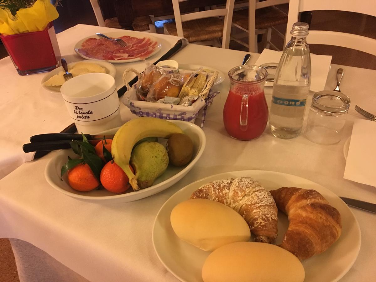 Locanda Ferrari Goro ภายนอก รูปภาพ